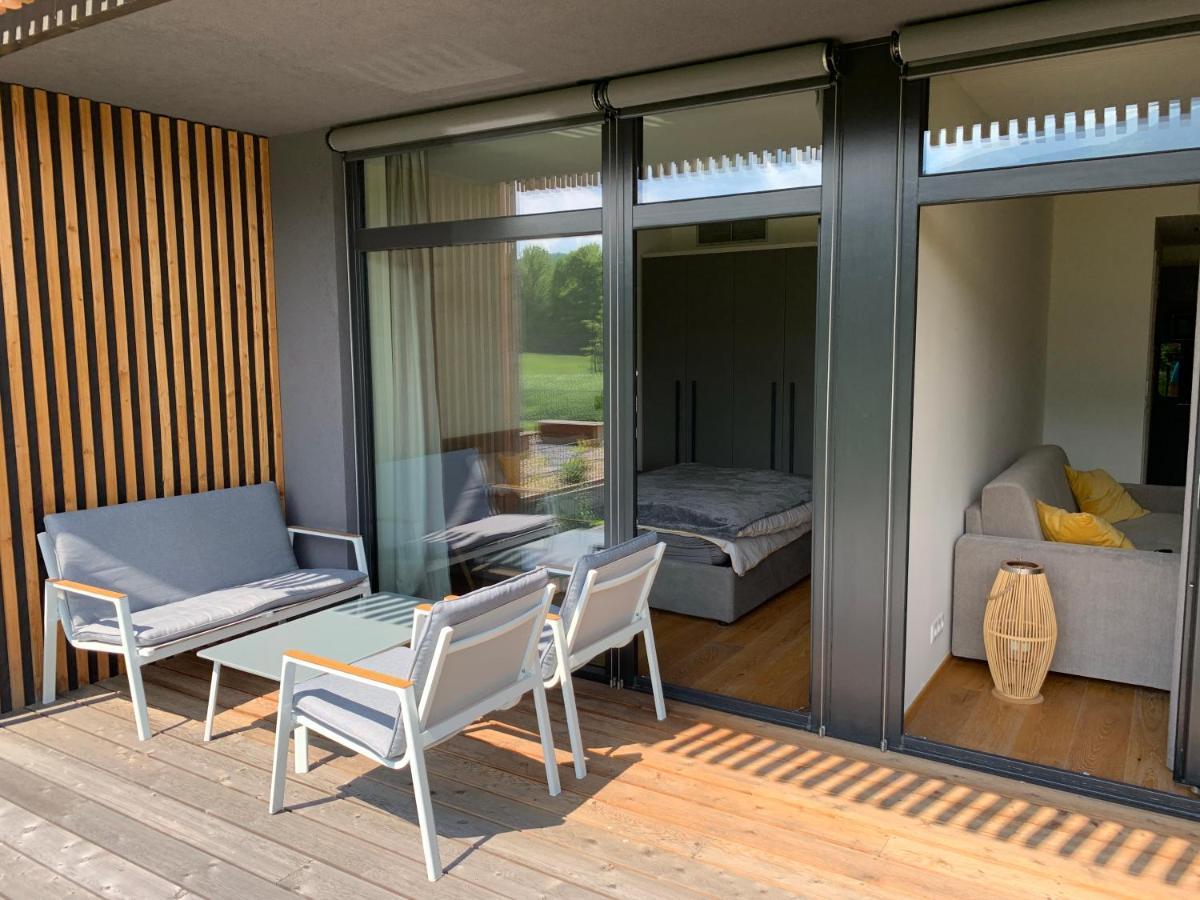 Teehouse Golf Apartment Челадна Экстерьер фото